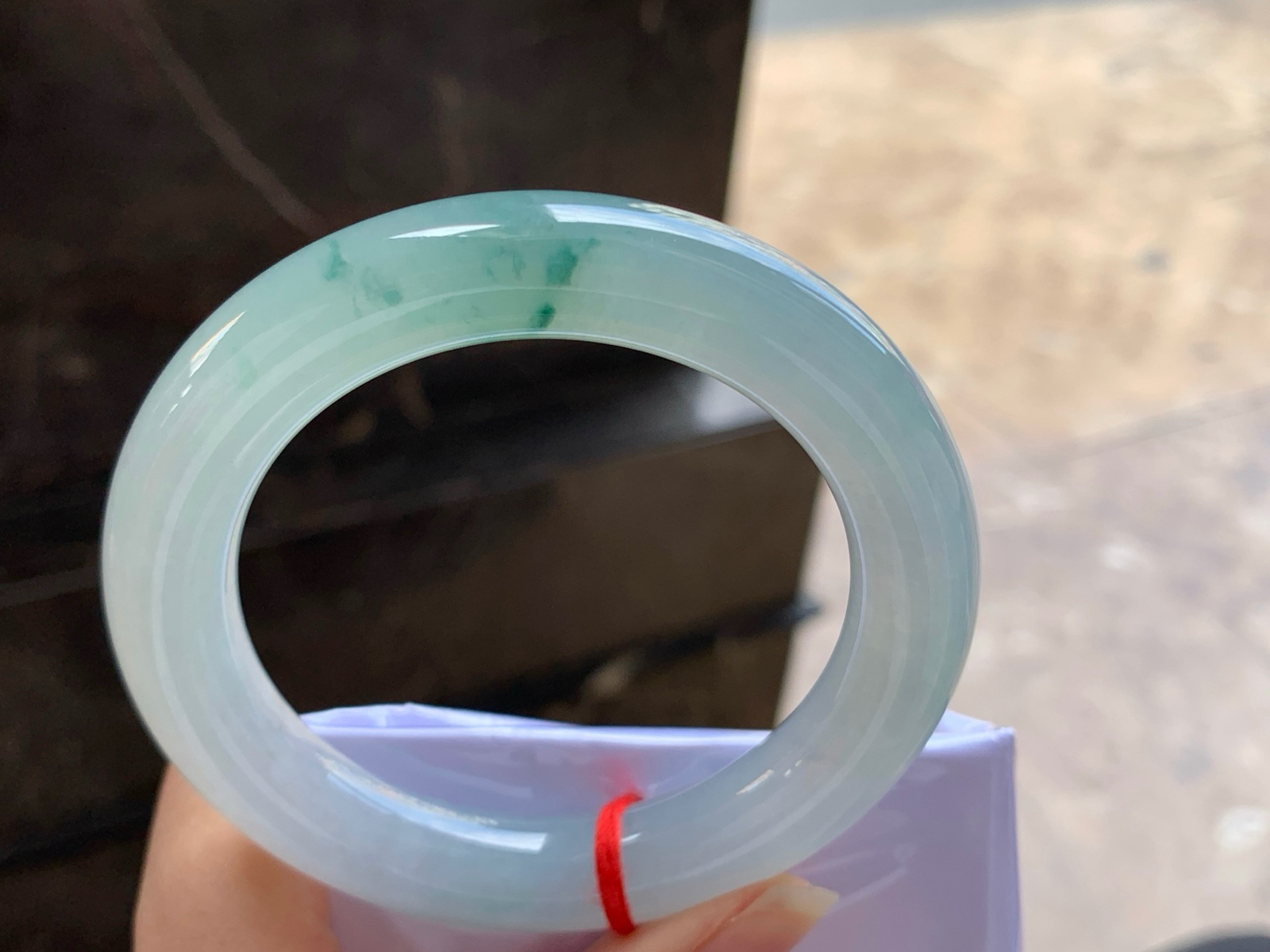 56-11.5
飘花圆条手镯^_^清新细腻