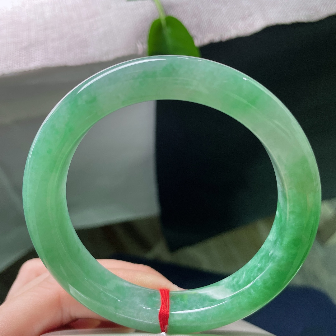 61.3/11.6/9.8，绿底正圈，满目苍翠，浓而不滞，艳而不妖，大圈口，无裂，ss53416a