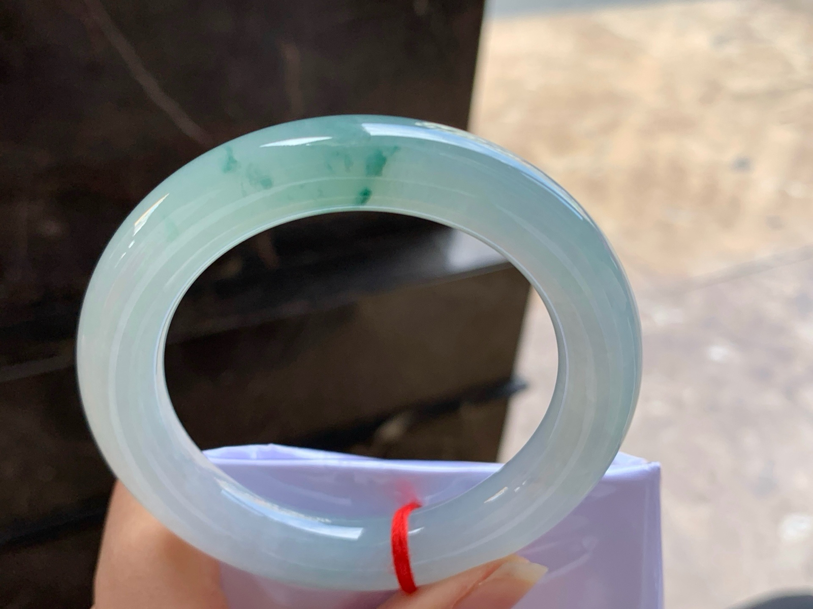 56-11.5
飘花圆条手镯^_^清新细腻