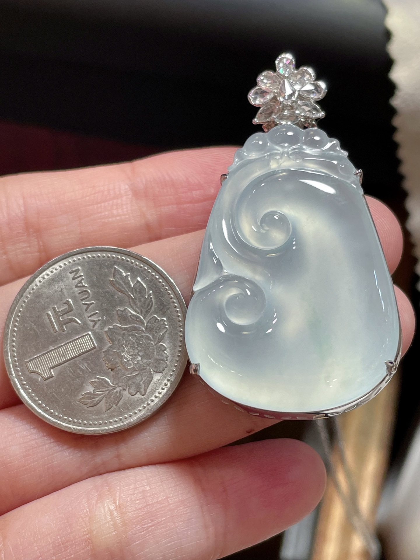 ️ 高冰如意吊坠，种水 底色起荧光，刚性十足 18k金镶嵌设计，水润透亮，36.3-26.4-5.
