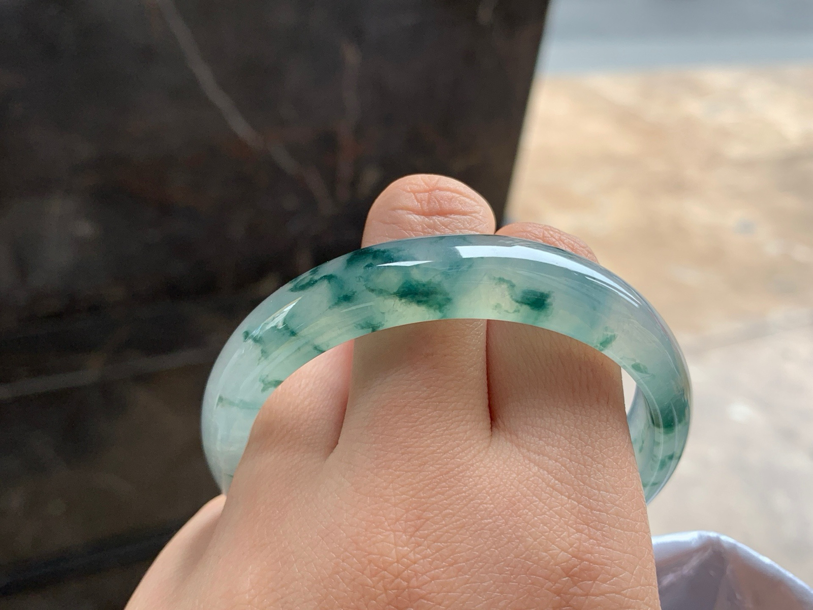 54-12.5-7
冰蓝花手镯^_^冰透 水润