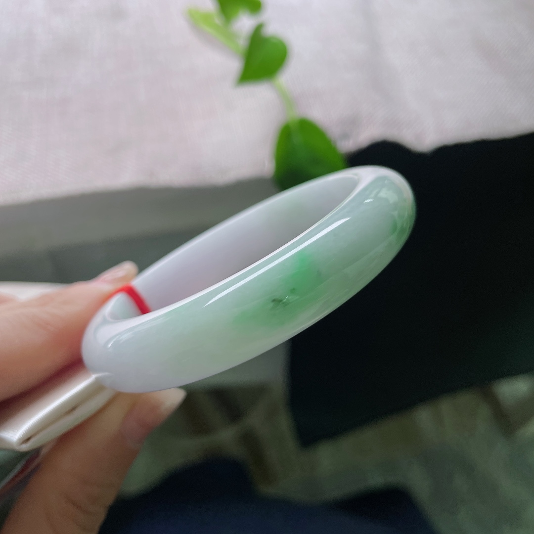 54.8/12.4/8.5飘绿正圈，水润，清雅苑苑，大方，贵气，有纹，ss53851a