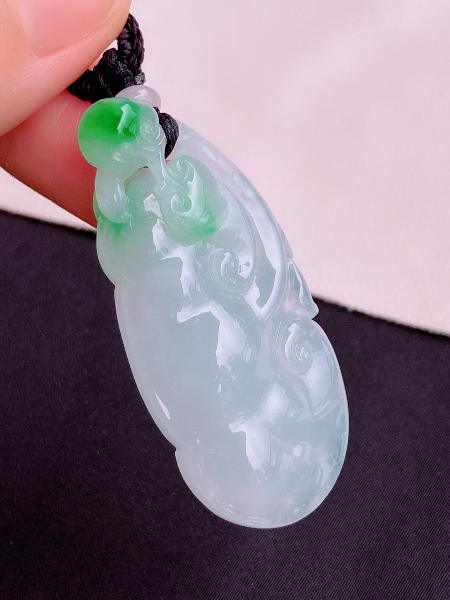 冰飘绿如意，花色清爽，尺寸49/22.6/11/自然光实拍
