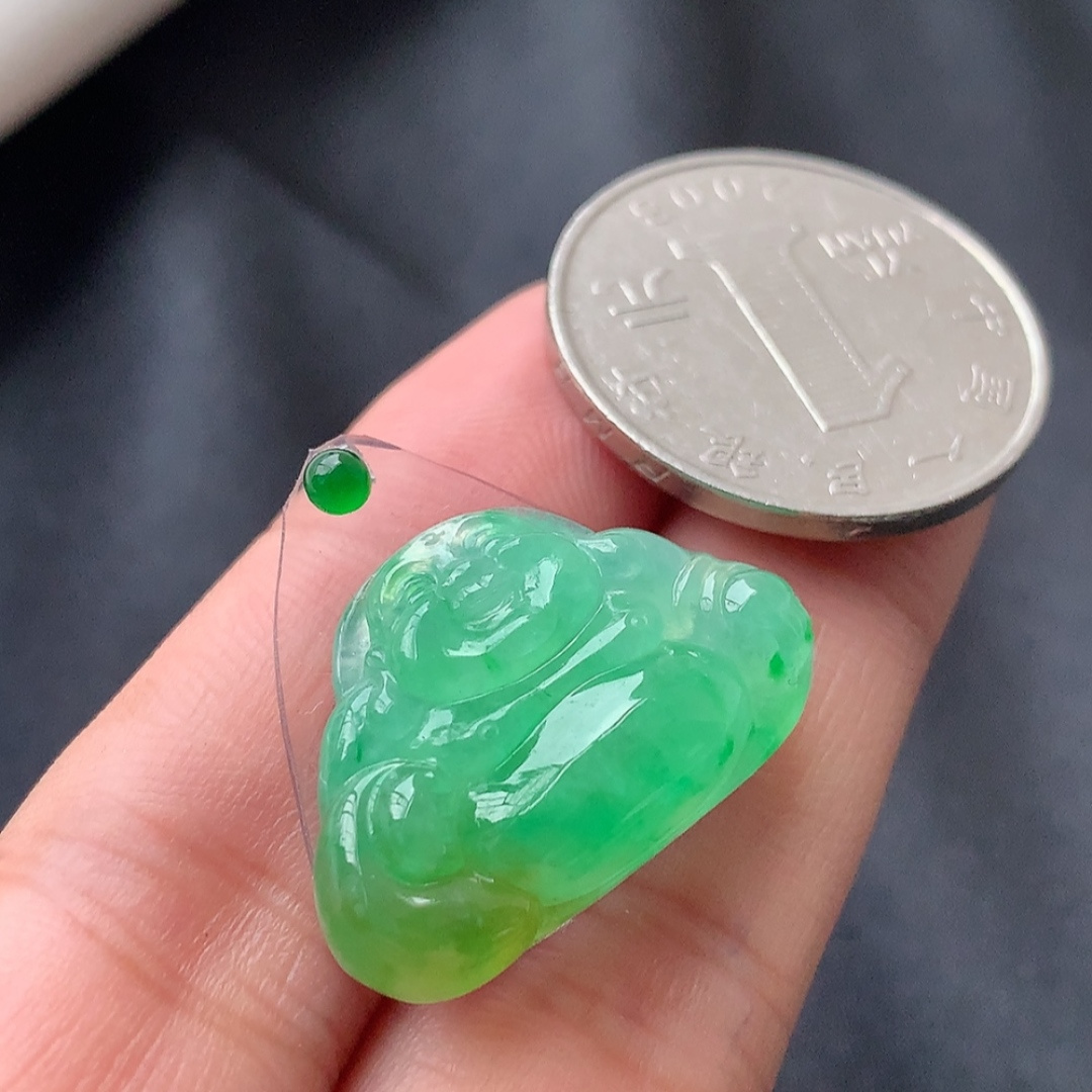 冰阳绿佛公挂件 翠色清新，种老细腻水润，佩戴优雅时尚 货号38528，16.4-25.2-6.2