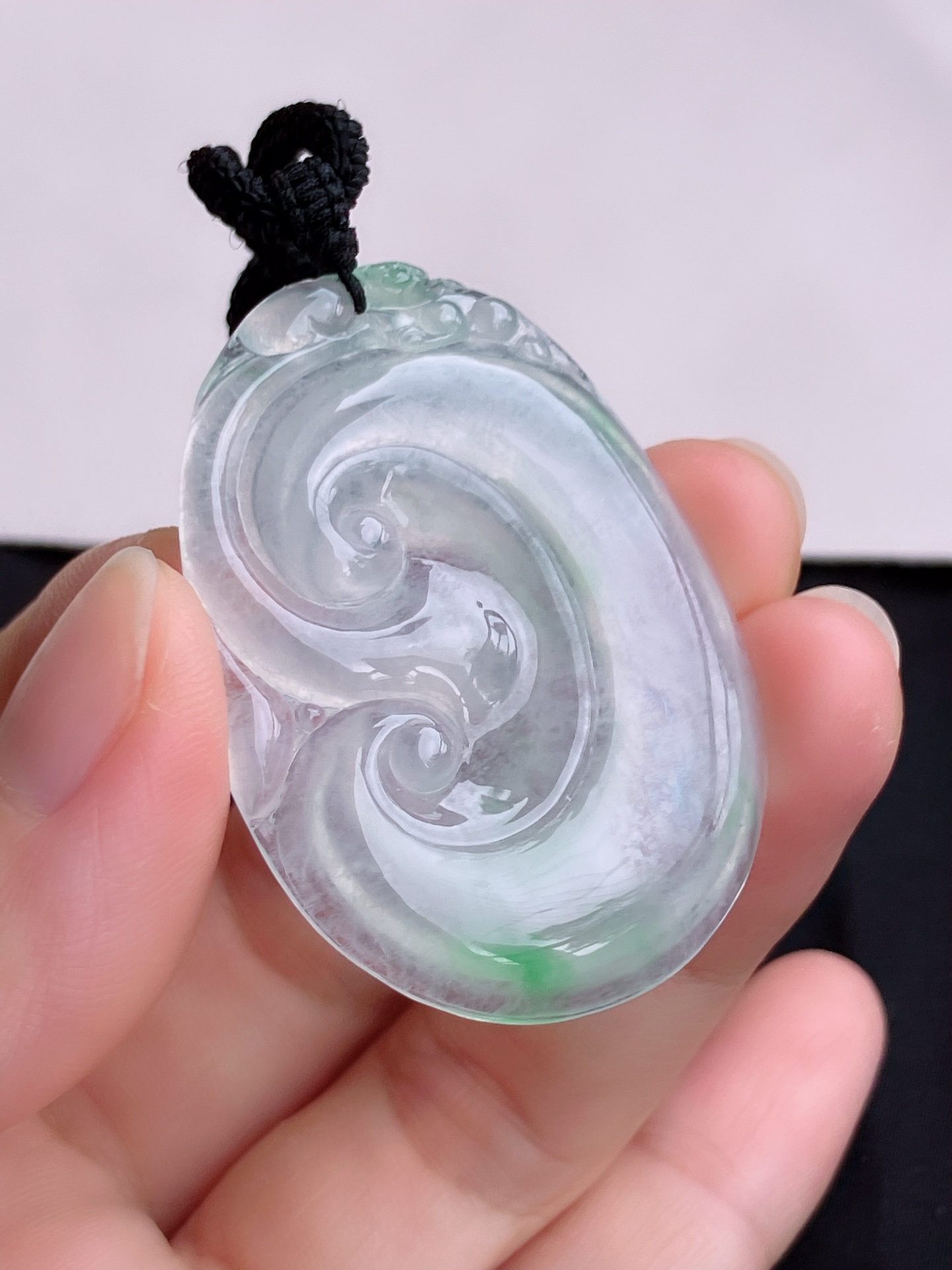 冰飘绿如意，晶莹剔透，尺寸46.5/34/4.6/自然光实拍
