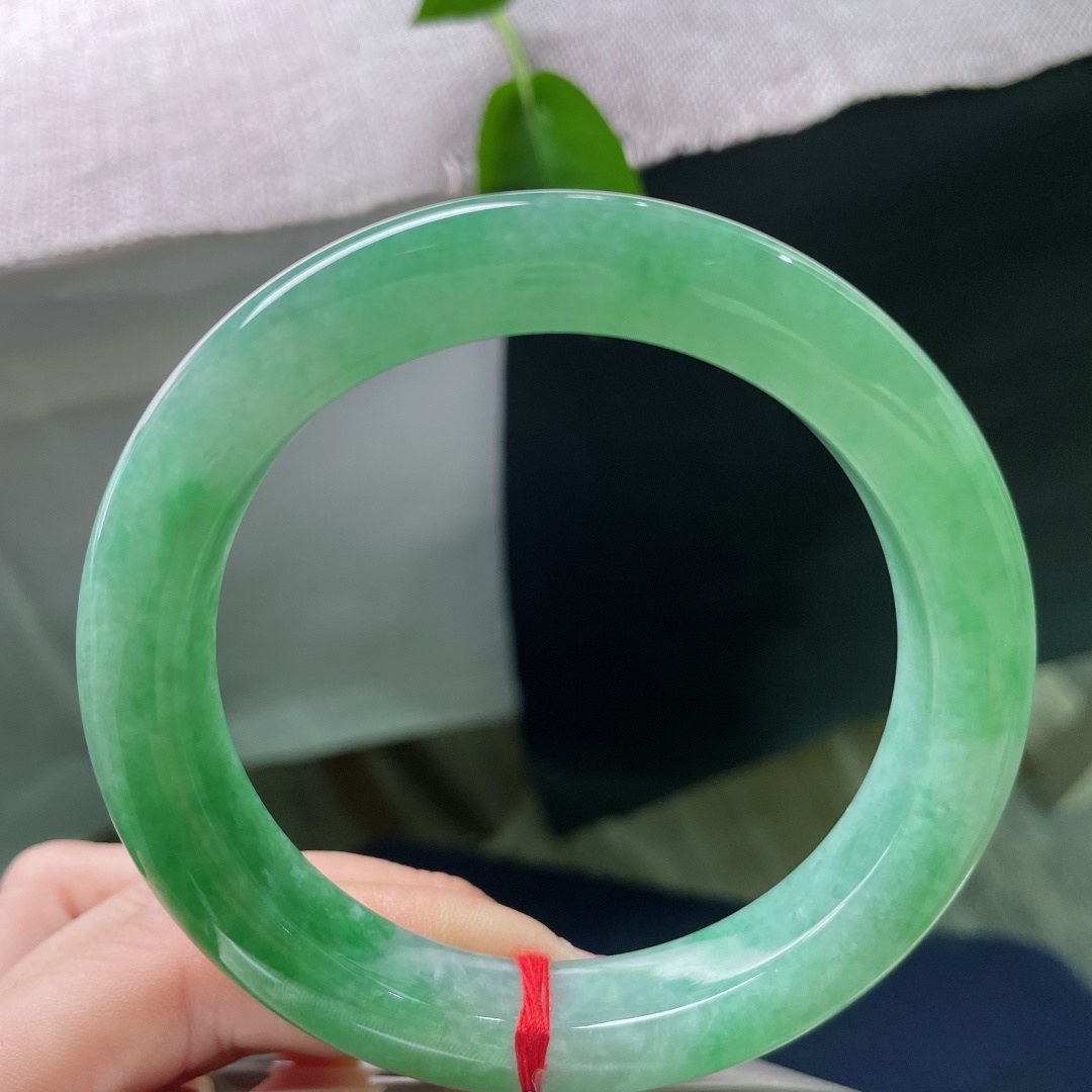 61.3/11.6/9.8，绿底正圈，满目苍翠，浓而不滞，艳而不妖，大圈口，无裂，ss53416a