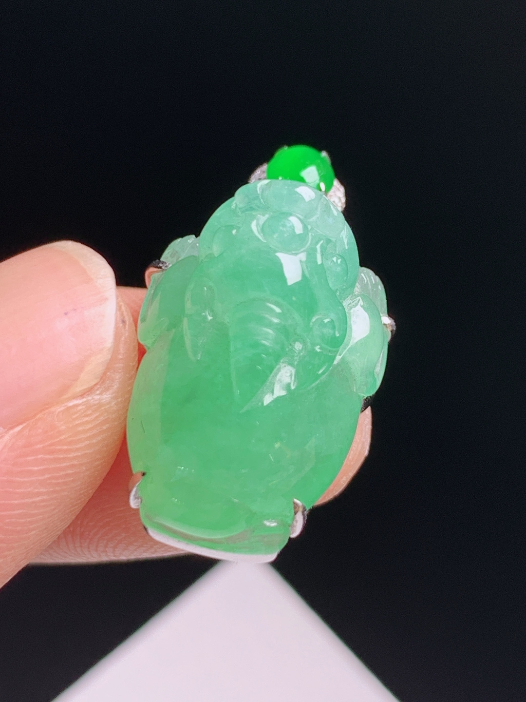果绿貔貅吊坠，招财守运，守护满满好运加持 裸石18.5-13.7-9.5 整体24.7