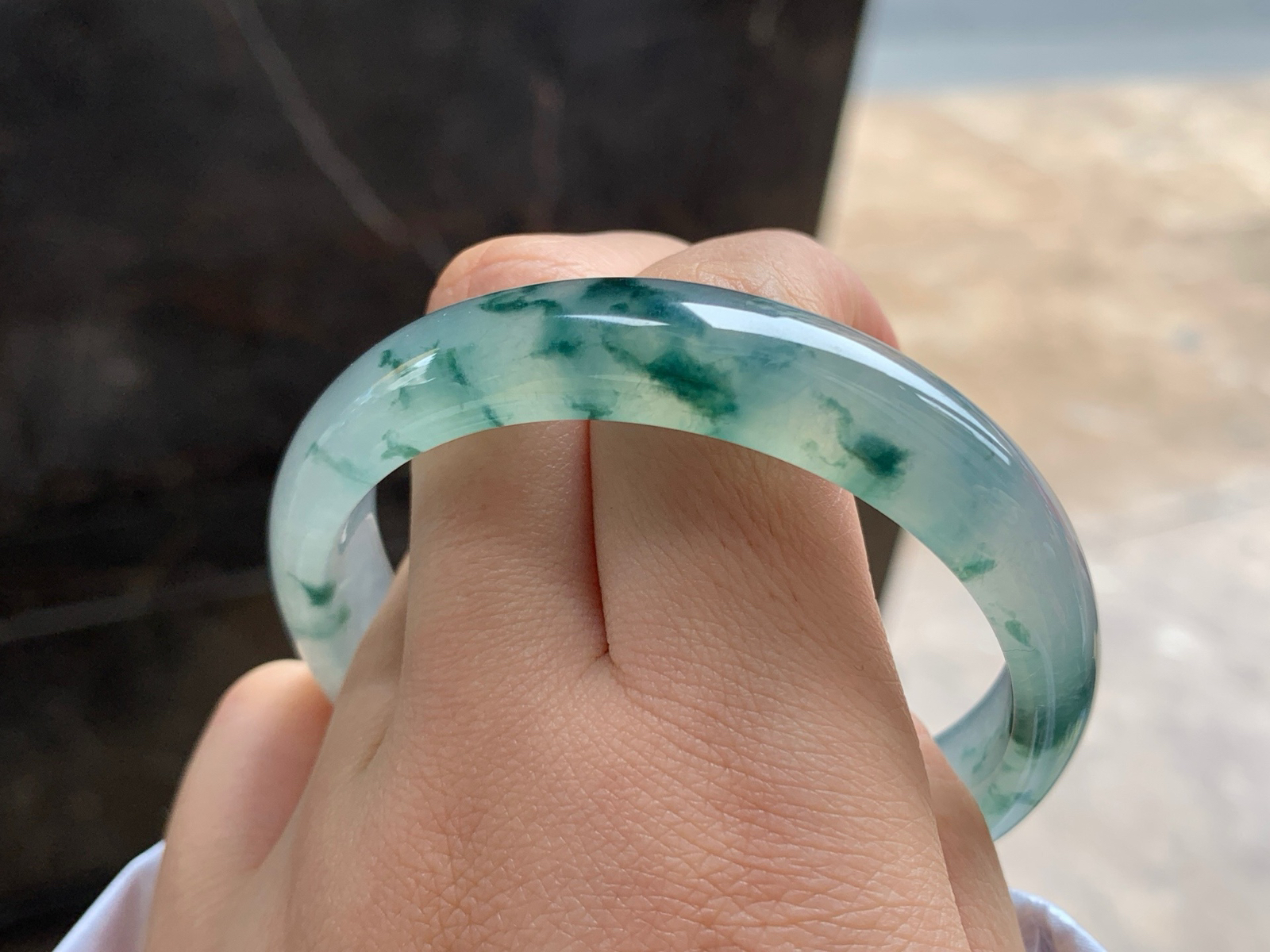 54-12.5-7
冰蓝花手镯^_^冰透 水润