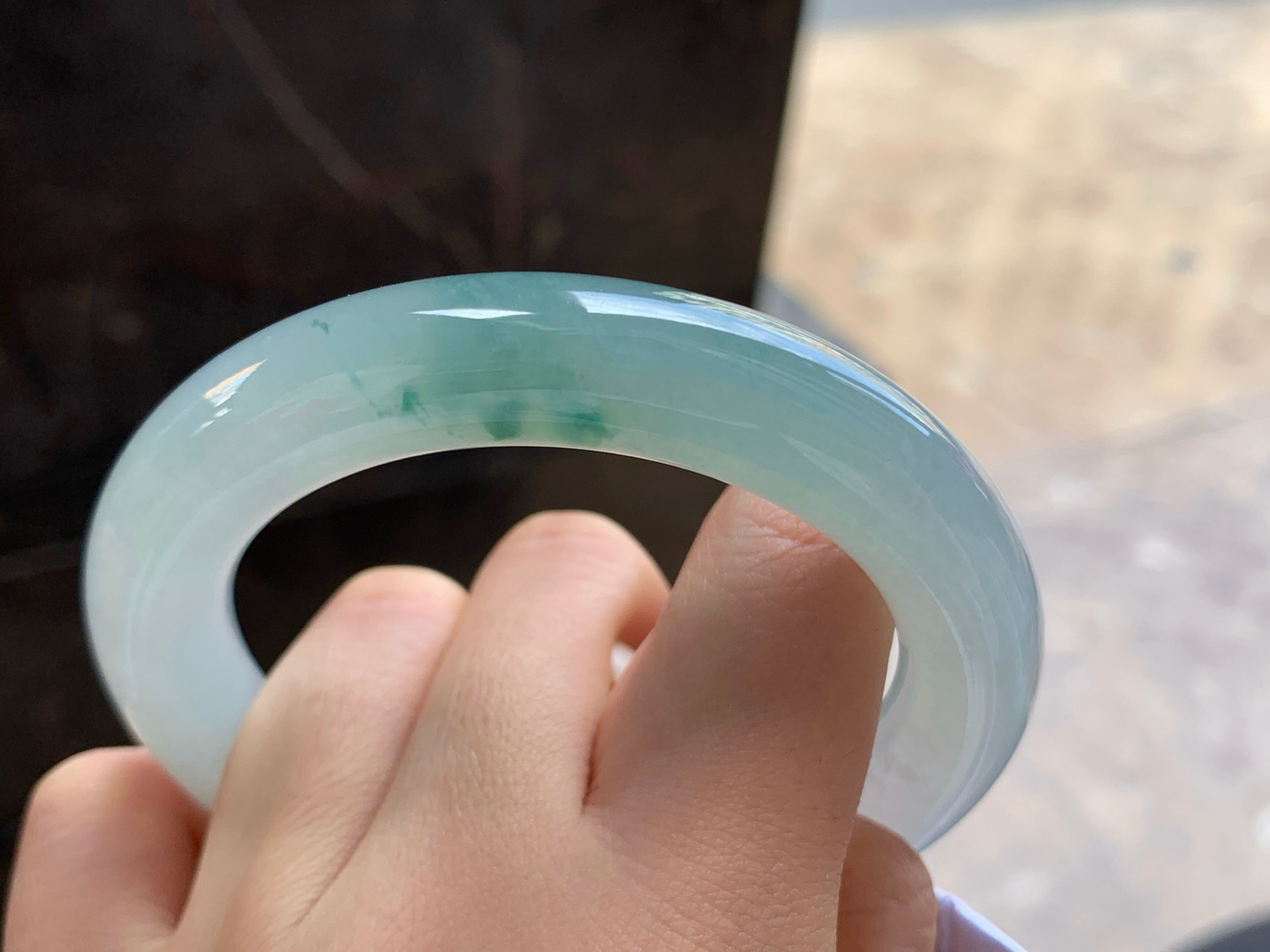 56-11.5
飘花圆条手镯^_^清新细腻