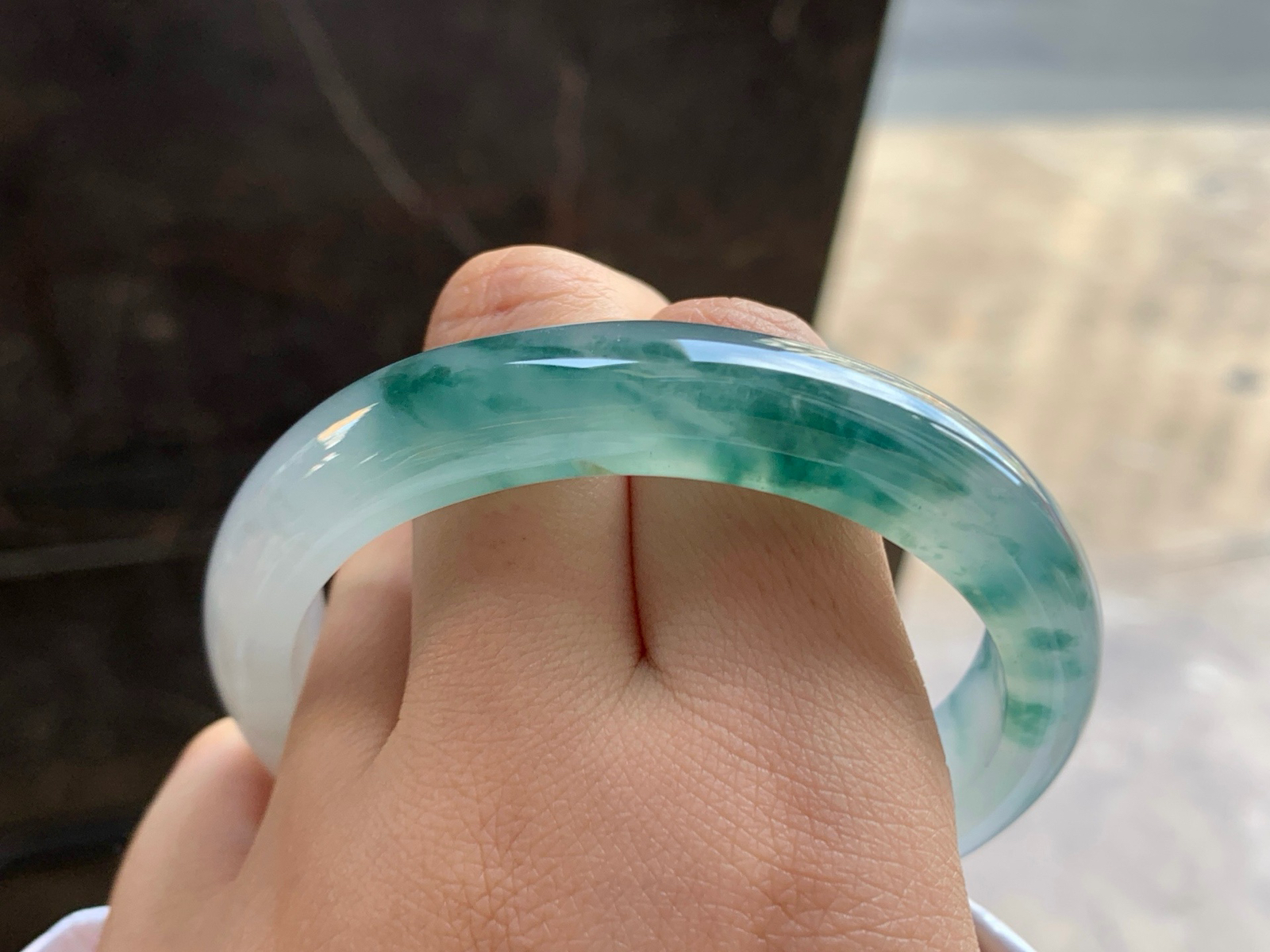56-12.8-8.3
蓝花贵妃手镯^_^飘花浓郁 正圈53 54可以带