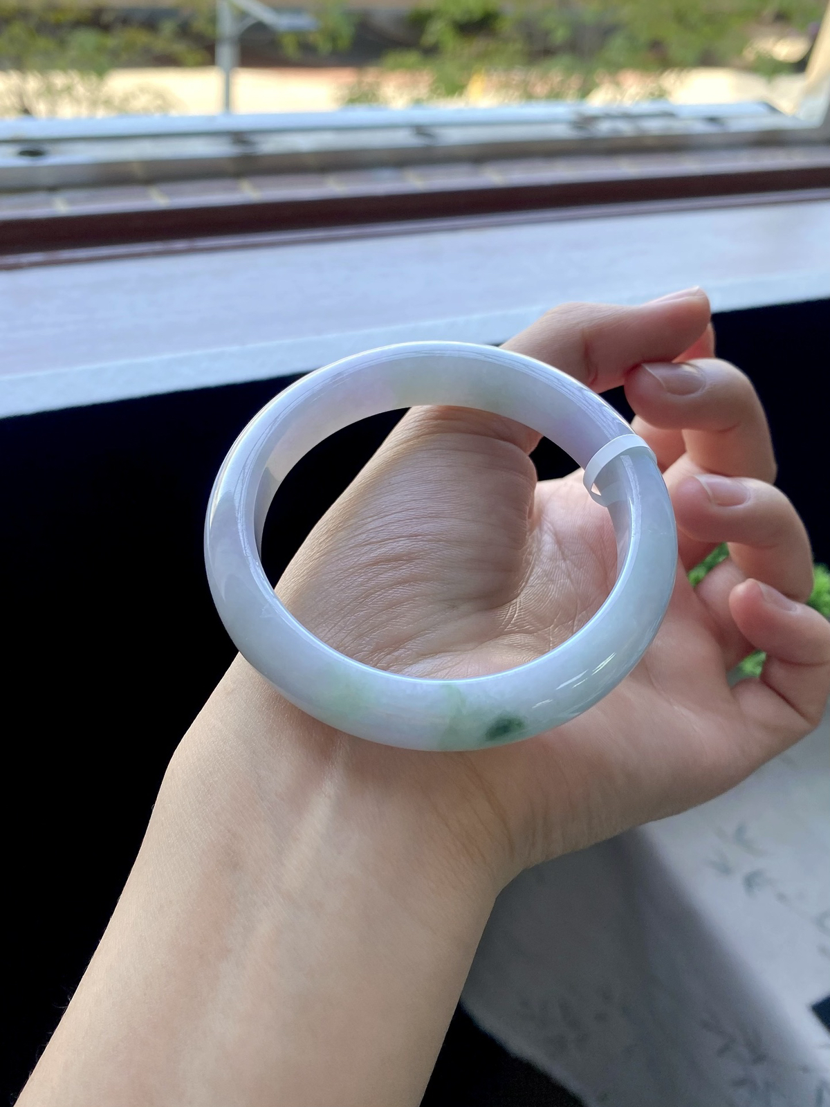 牛奶底飘花正圈成品（细纹不扣）
HYY-154
⭕️58.6-12.8-8.2