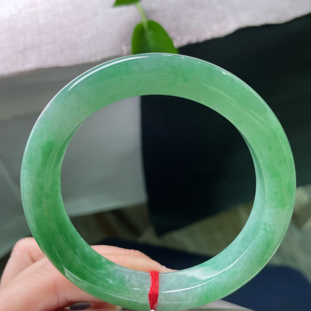 61.3/11.6/9.8，绿底正圈，满目苍翠，浓而不滞，艳而不妖，大圈口，无裂，ss53416a