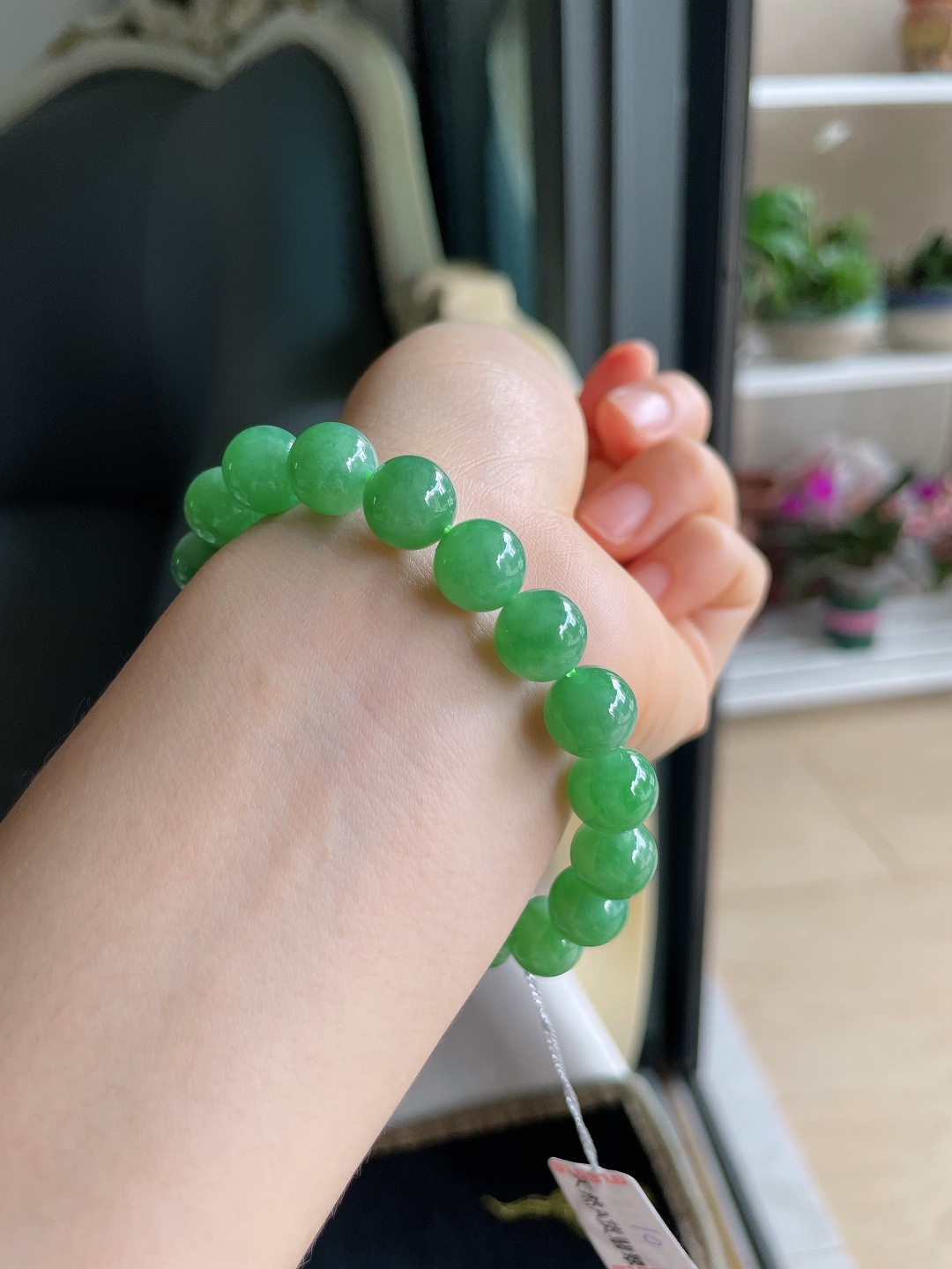 ️，缅甸天然翡翠A货，冰满绿手串，尺寸：10mm。【编3998】