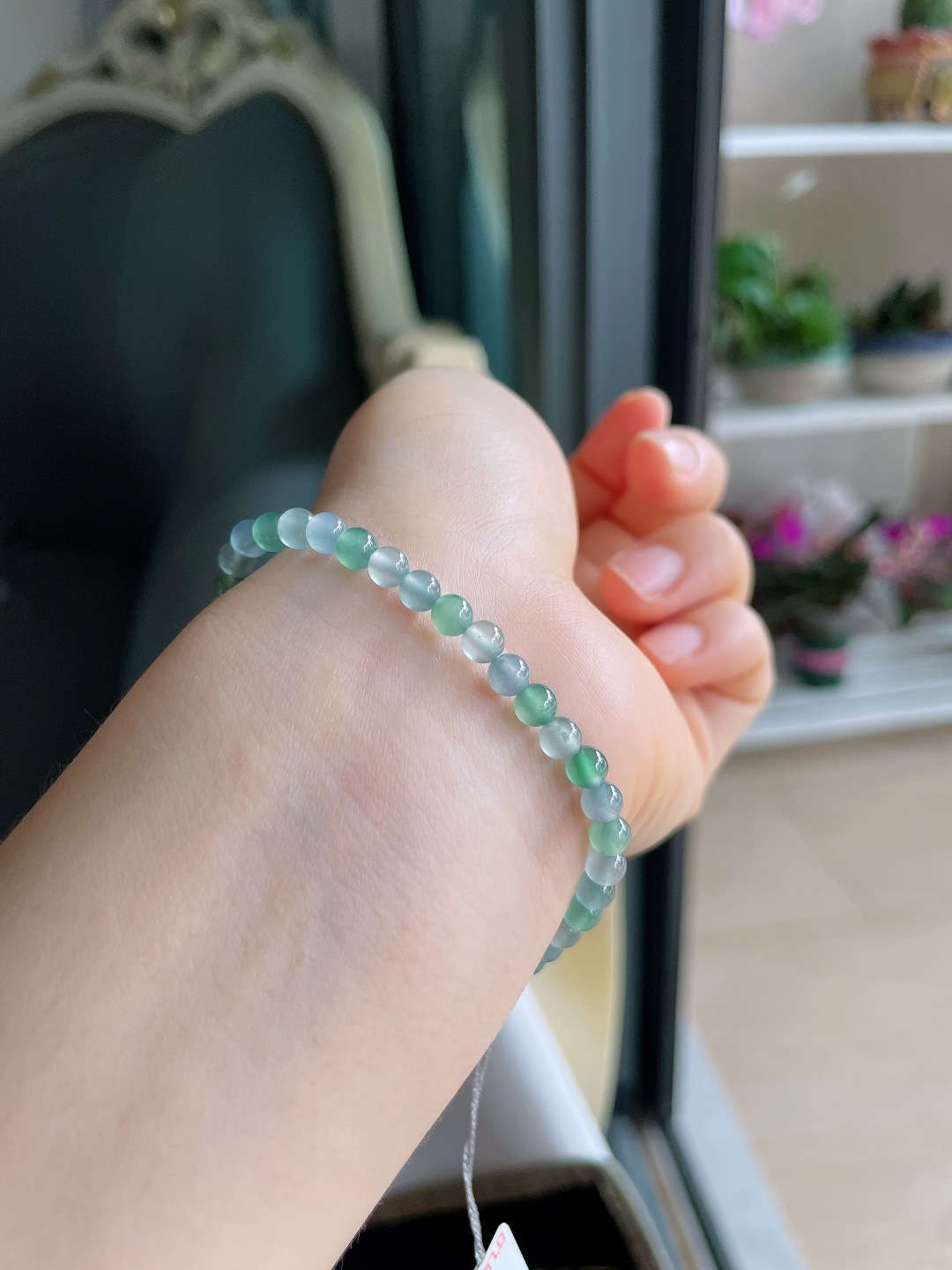 ️天然翡翠A货，冰三彩手串，尺寸：4.4mm。【编4235】