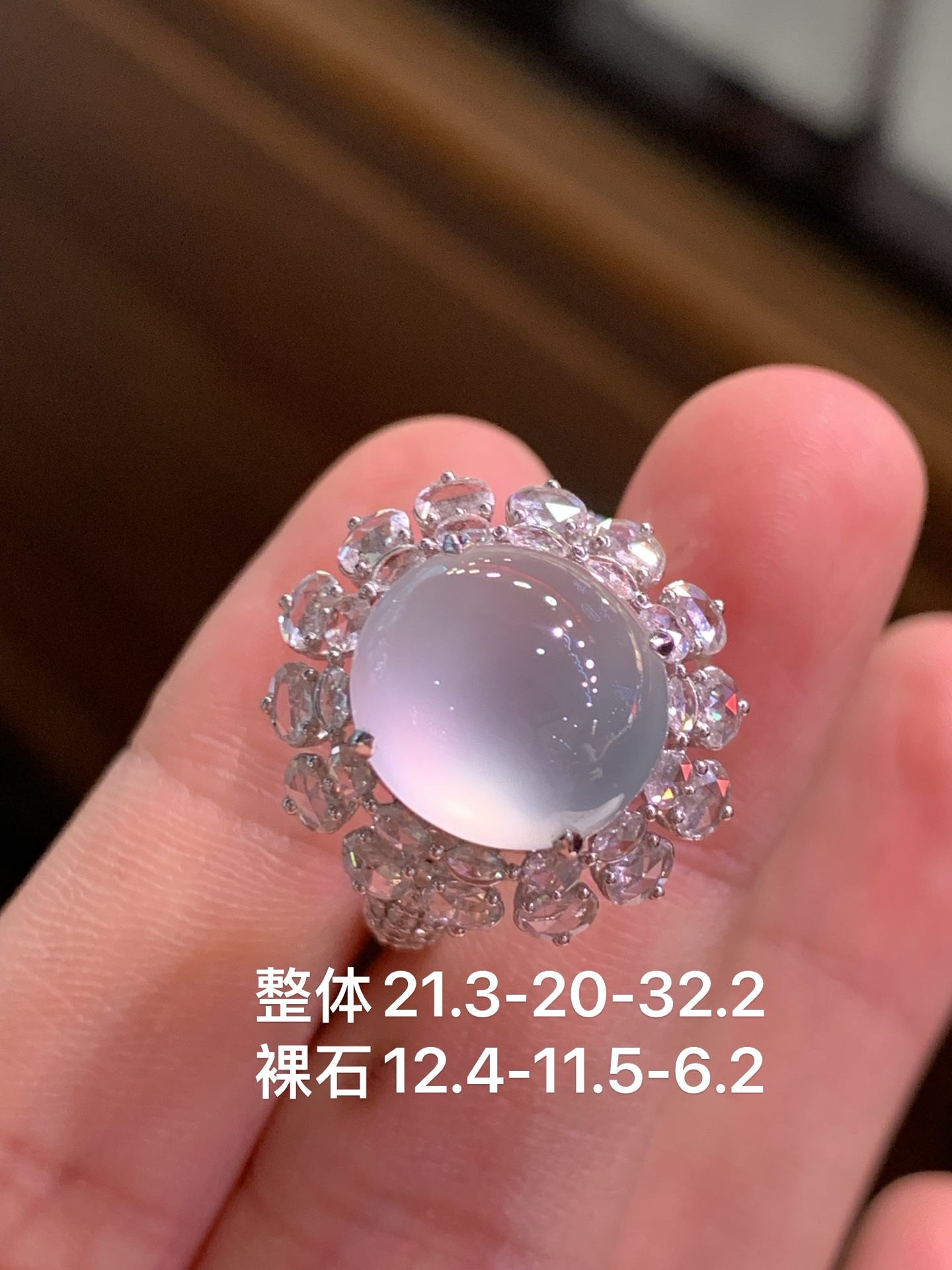 ️ 玻璃种起光蛋面戒指