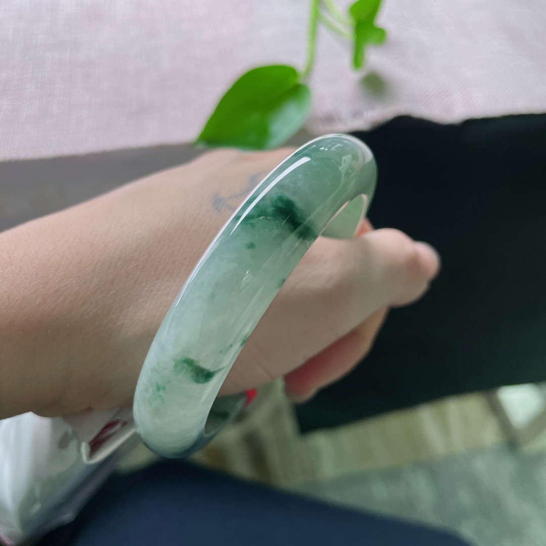 飘花正圈，天然飘花不被雕琢，随性晕染，每一缕花色都是独一份的自然馈赠，皮纹，ss51356a