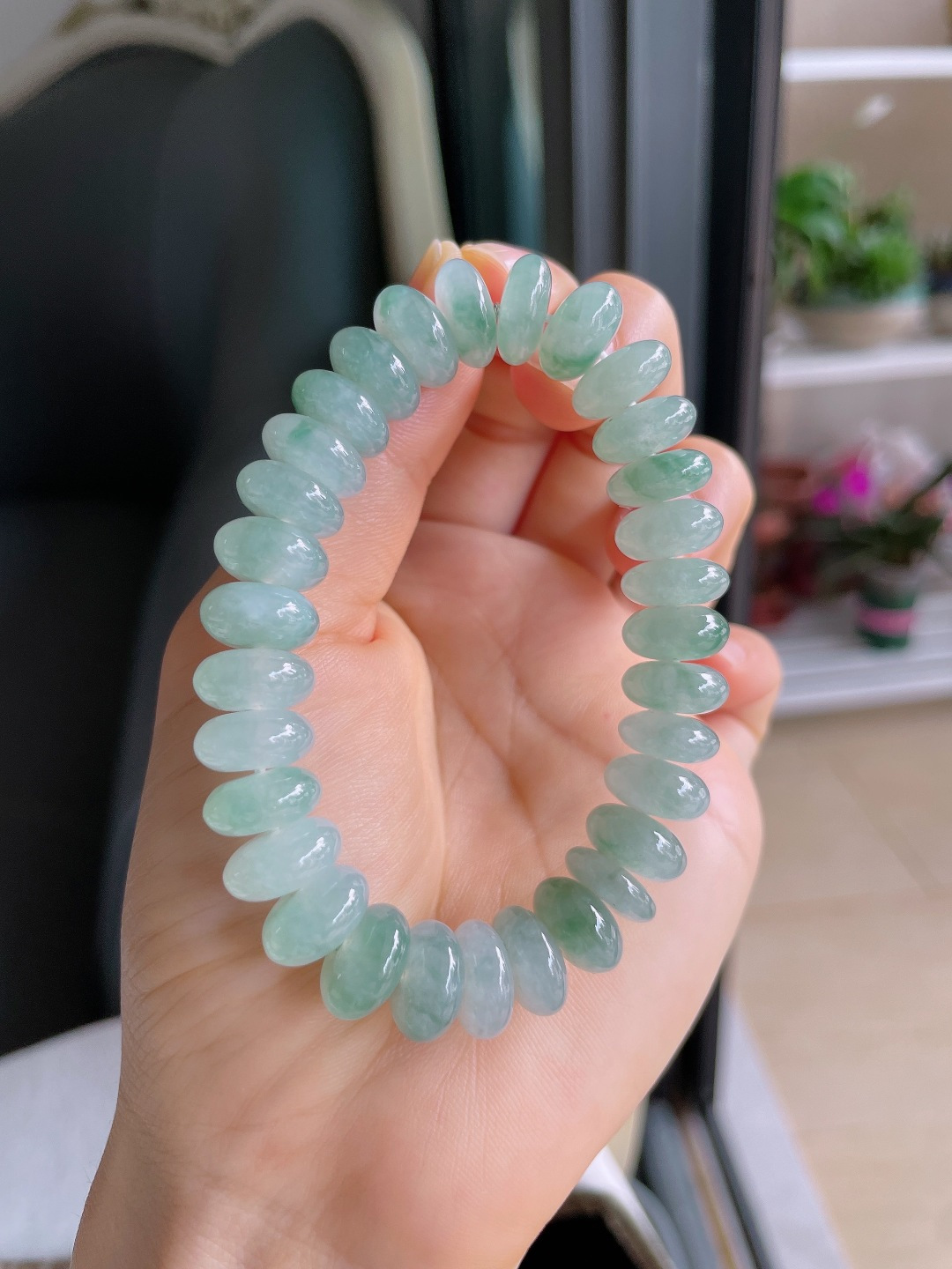 ️，天然翡翠A货，冰飘花算盘珠手串，尺寸：11.8mm。【编3791】