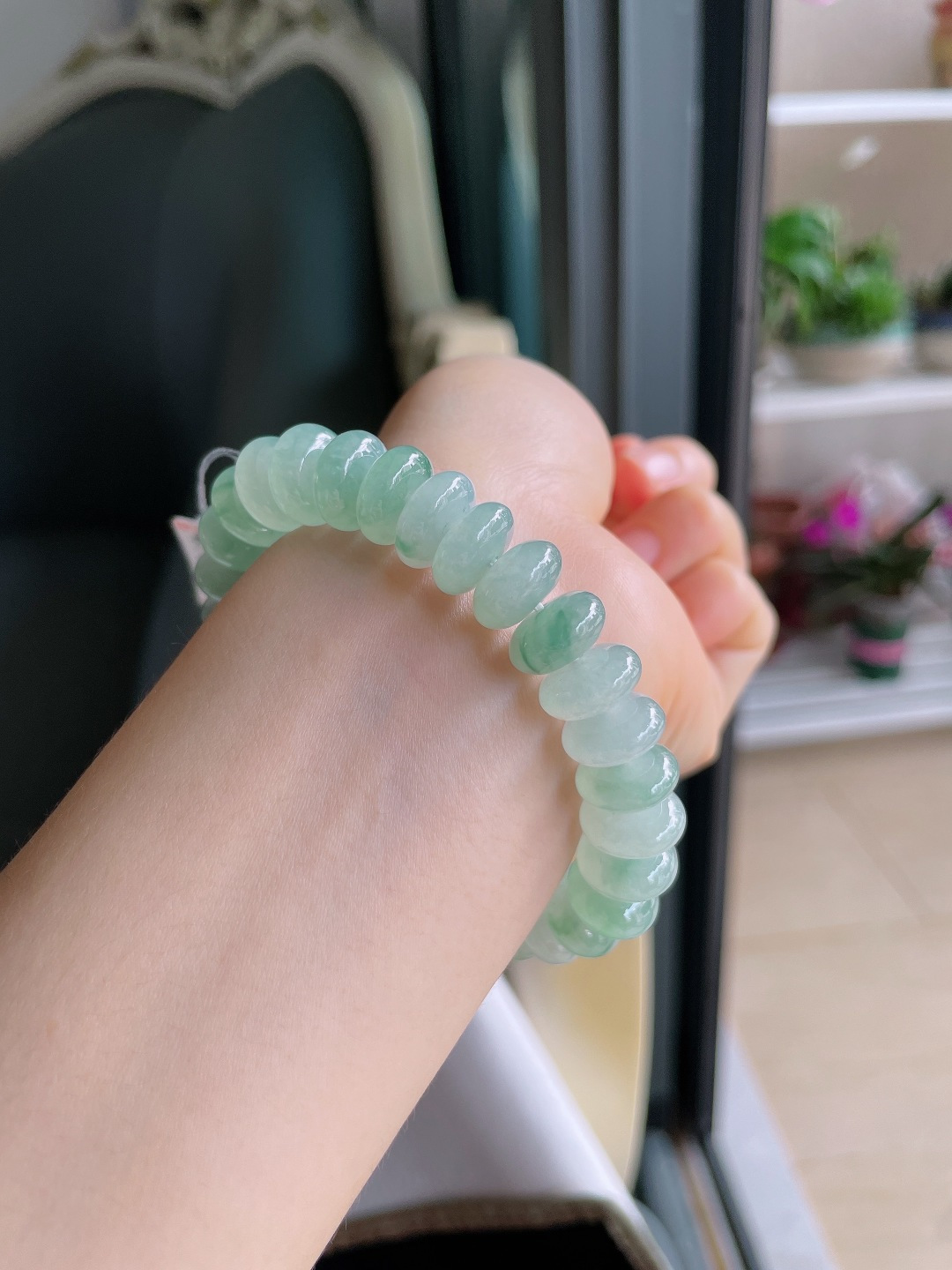 ️，天然翡翠A货，冰飘花算盘珠手串，尺寸：11.8mm。【编3791】