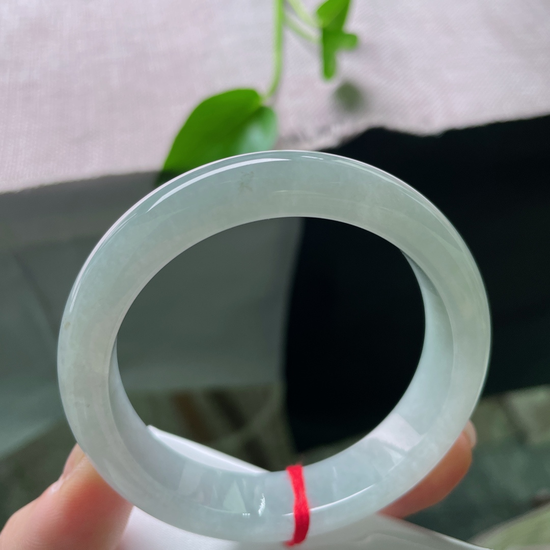 55/13.2/8.4，冰晴底正圈，水光潋滟，种老，清秀迷人，底子细润，无裂，ss52458a
