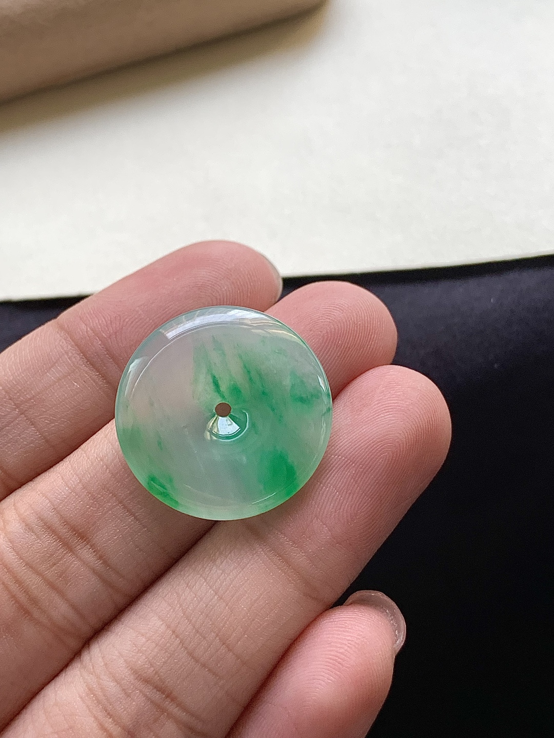 【平安扣】飘花灵动，种老细腻形体佳尺寸：21.4*4.2,asd6530