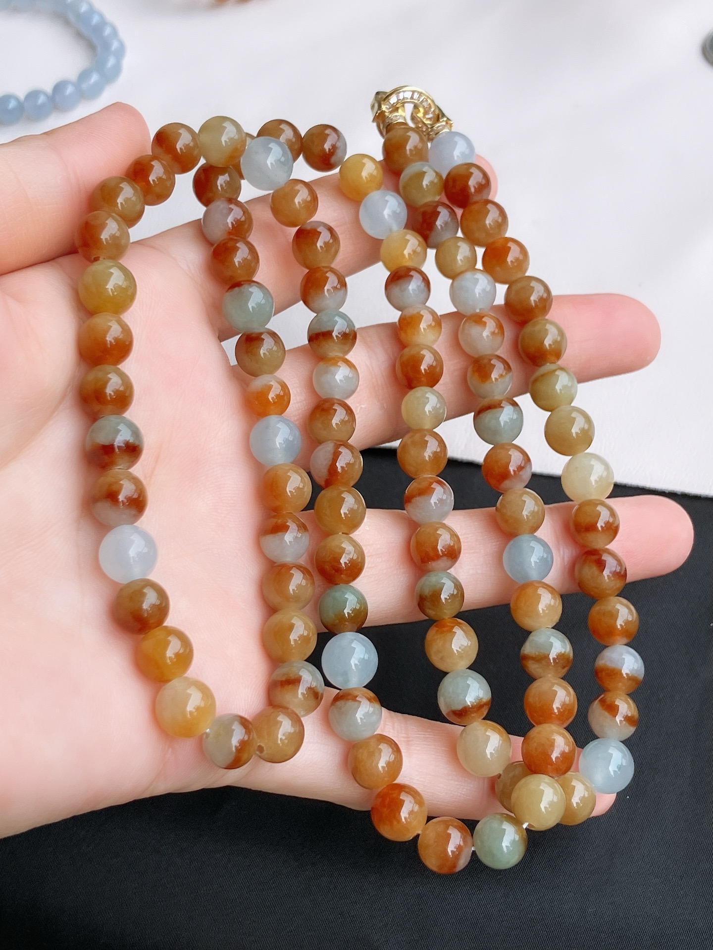 双彩大珠链，晶莹剔透，特色，尺寸8/97颗，自然光实拍