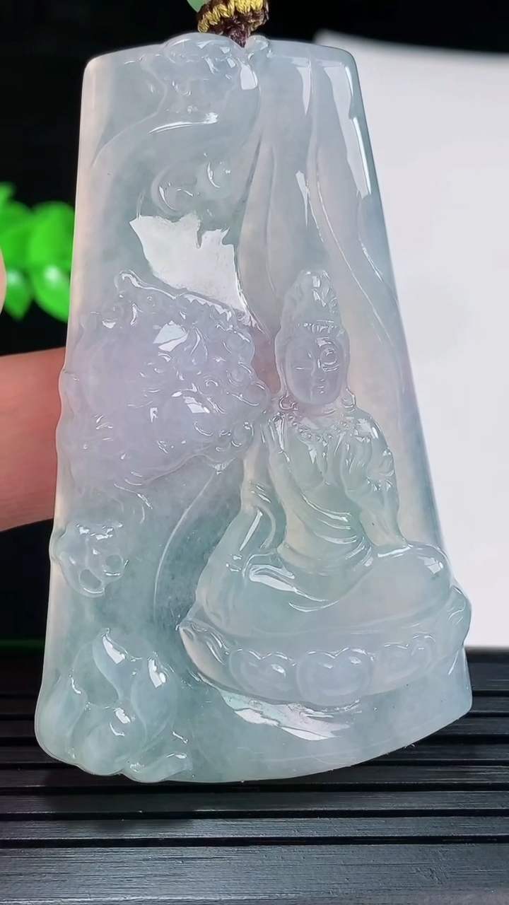 天然A货翡翠文殊菩萨吊坠，尺寸65-39-5重量:29.37g
6月1日
