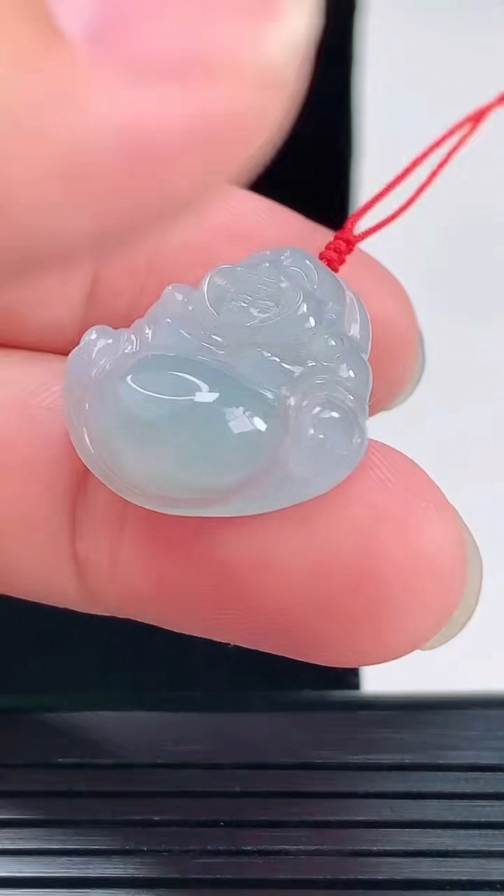 天然A货翡翠紫罗兰佛公吊坠，尺寸22.6-23.6-6.5重量:5.04g
6月2日