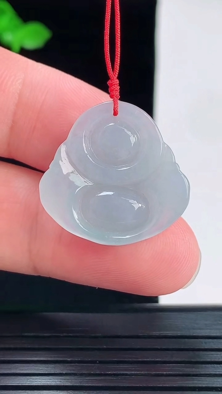 天然A货翡翠紫罗兰佛公吊坠，尺寸22.6-23.6-6.5重量:5.04g
6月2日