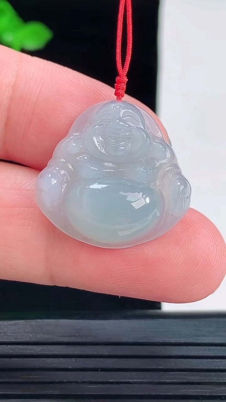 天然A货翡翠紫罗兰佛公吊坠，尺寸22.6-23.6-6.5重量:5.04g
6月2日