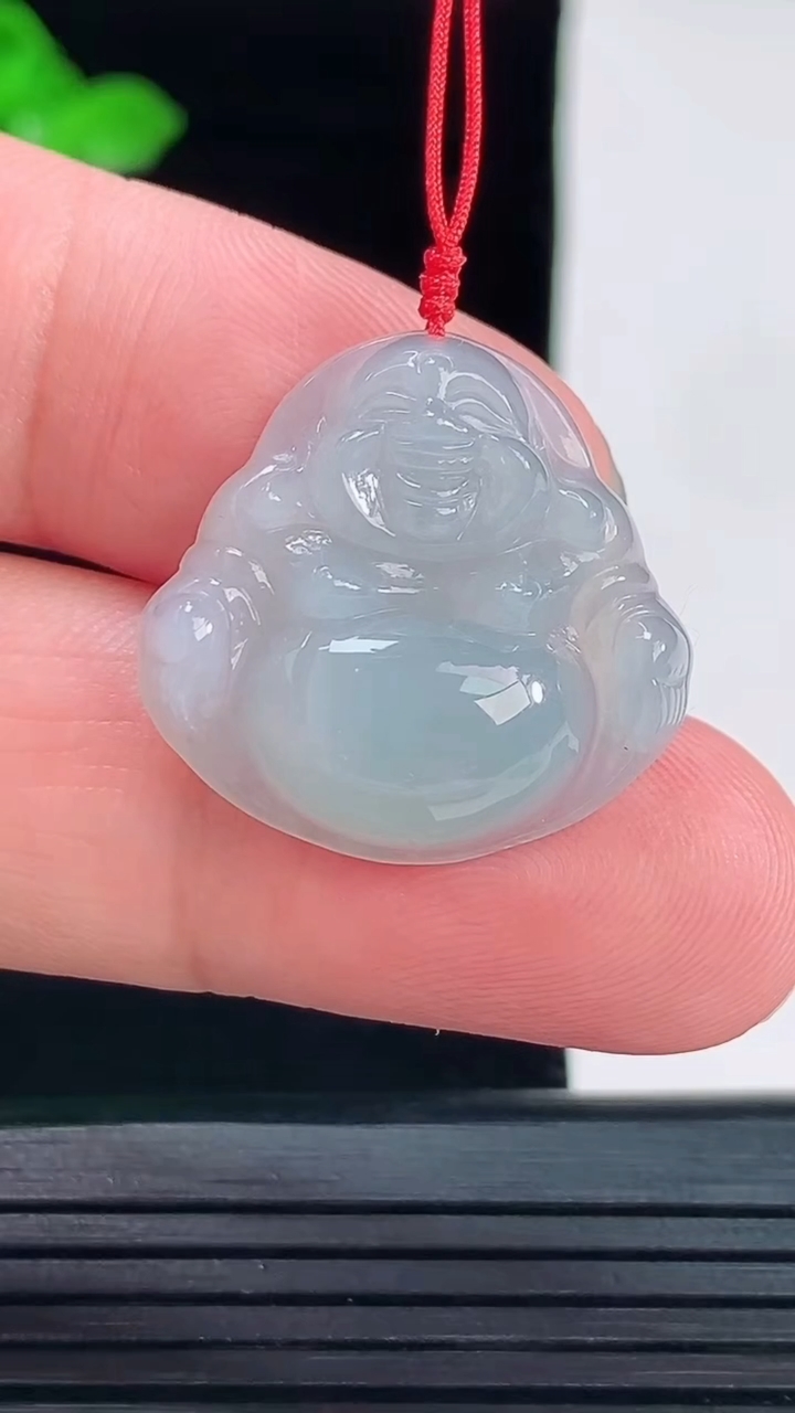天然A货翡翠紫罗兰佛公吊坠，尺寸22.6-23.6-6.5重量:5.04g
6月2日