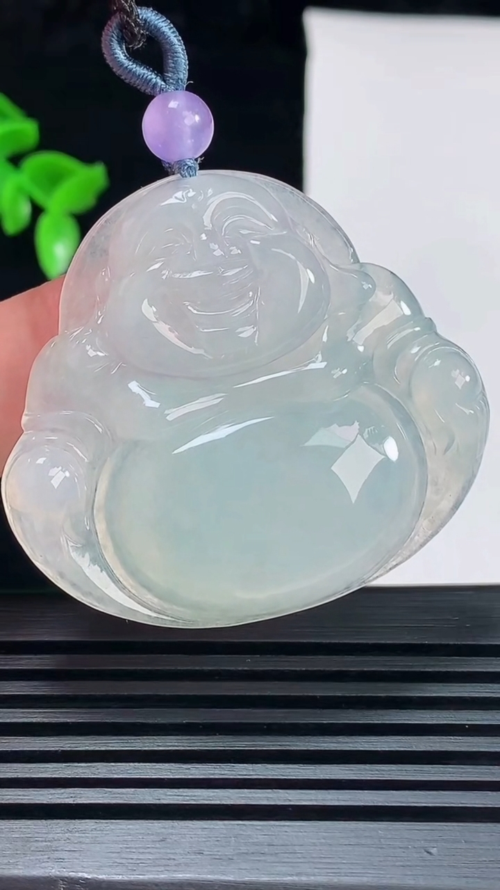 天然A货翡翠佛公吊坠，尺寸39-44.5-5.8 重量:16.35g
6月7日