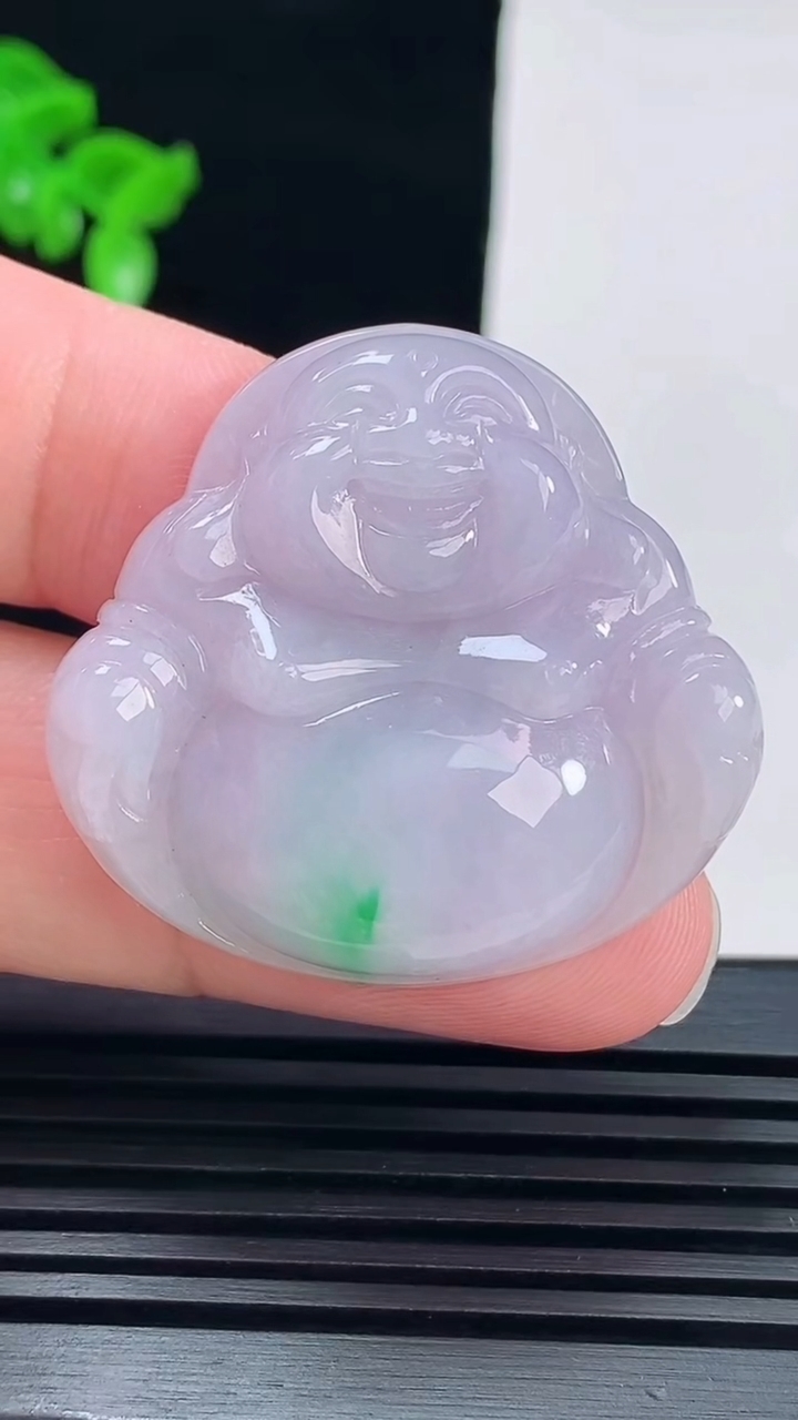 天然A货翡翠春带彩 紫罗兰佛公吊坠，尺寸34-37-7.2 重量:14.07g
6月9日