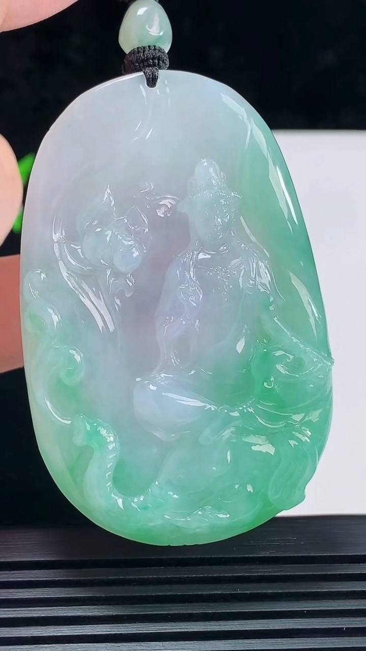 天然A货翡翠普贤菩萨吊坠，尺寸63.6-41-8 重量:47.11g
6月9日