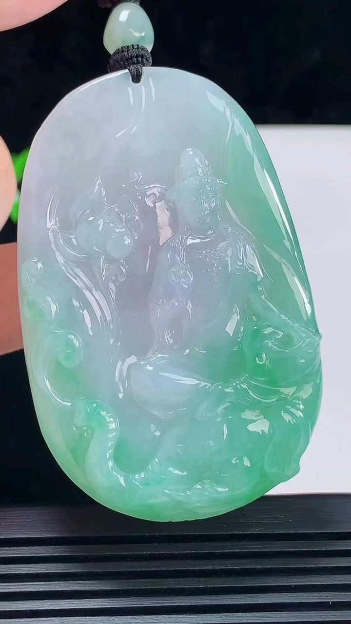 天然A货翡翠普贤菩萨吊坠，尺寸63.6-41-8 重量:47.11g
6月9日