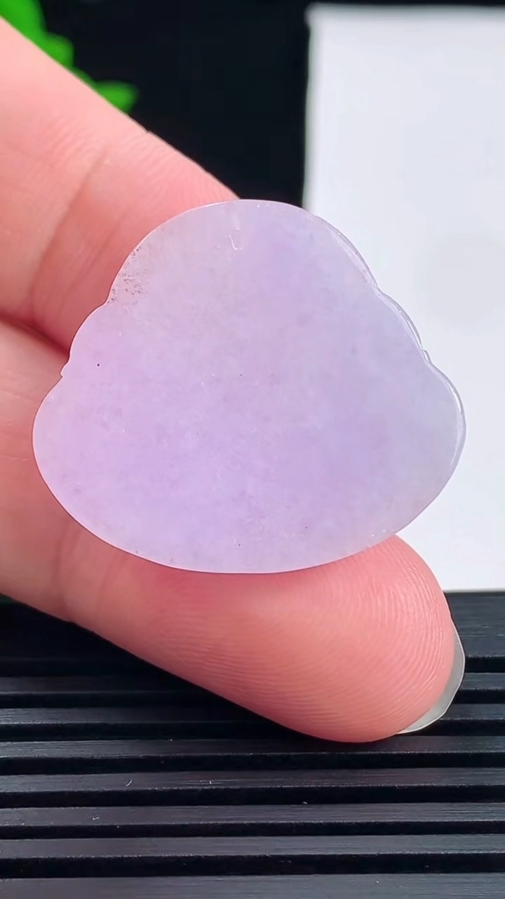 天然A货翡翠紫罗兰佛公吊坠，尺寸25.5-29-5.6 重量:6.55g
6月14日