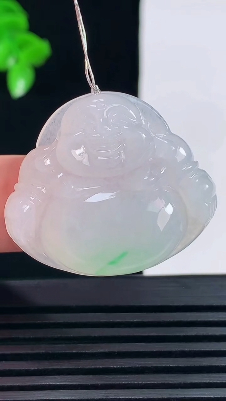 天然A货翡翠佛公吊坠，尺寸27.4-31.4-6.3重量:9.00g
6月15日