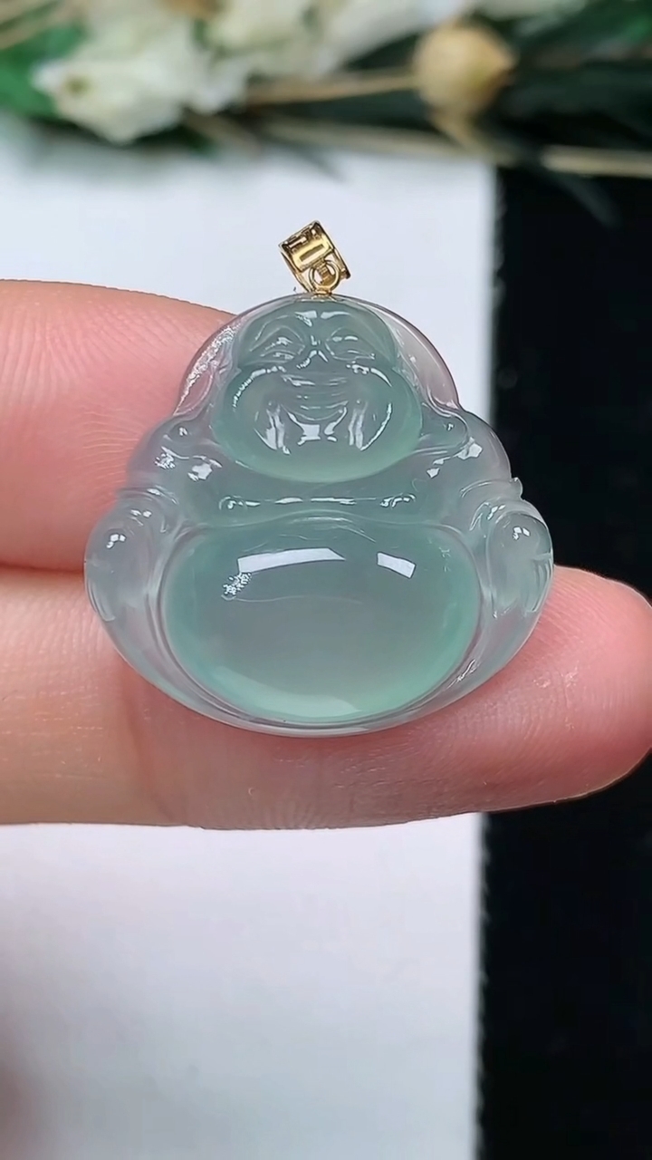 天然A货翡翠蓝水佛公吊坠，尺寸19.8-21-5.4，重量:3.50g
6月15日
