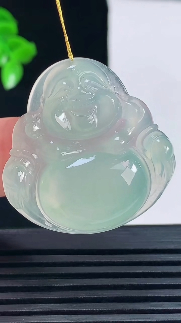 天然A货翡翠佛公吊坠，尺寸33.2-33-5.7 重量:9.57g
6月15日
