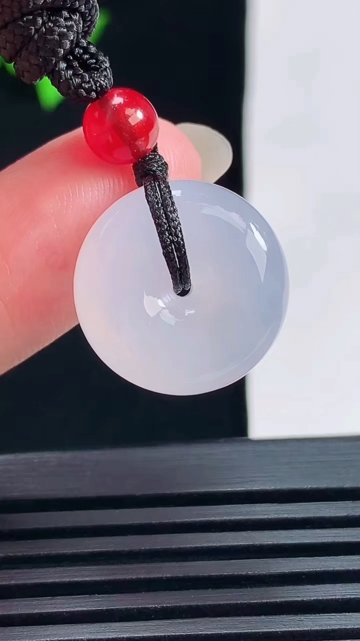天然A货翡翠冰种紫罗兰平安扣吊坠，尺寸17-7.2 重量:6.36g
6月18日