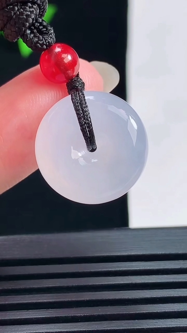 天然A货翡翠冰种紫罗兰平安扣吊坠，尺寸17-7.2 重量:6.36g
6月18日