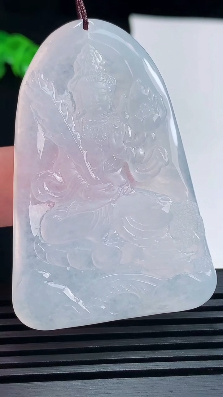 天然A货翡翠虚空藏菩萨吊坠，尺寸55.6-38-5 重量:24.23g
6月19日