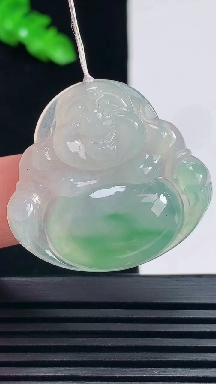 天然A货翡翠冰种飘花佛公吊坠，尺寸31-33.5-6 重量:9.50g
6月19日
