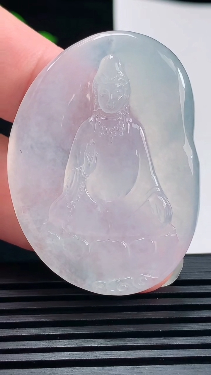 天然A货翡翠素衣观音吊坠，尺寸48-35-5 重量:19.32g
6月23日