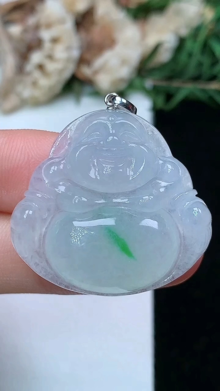 天然A货翡翠佛公吊坠，尺寸27-29.3-5.9，重量:7.55g
6月23日
