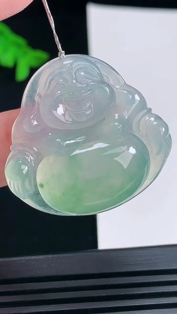 天然A货翡翠佛公吊坠，尺寸33.6-35.5-6 重量:11.30g
6月23日