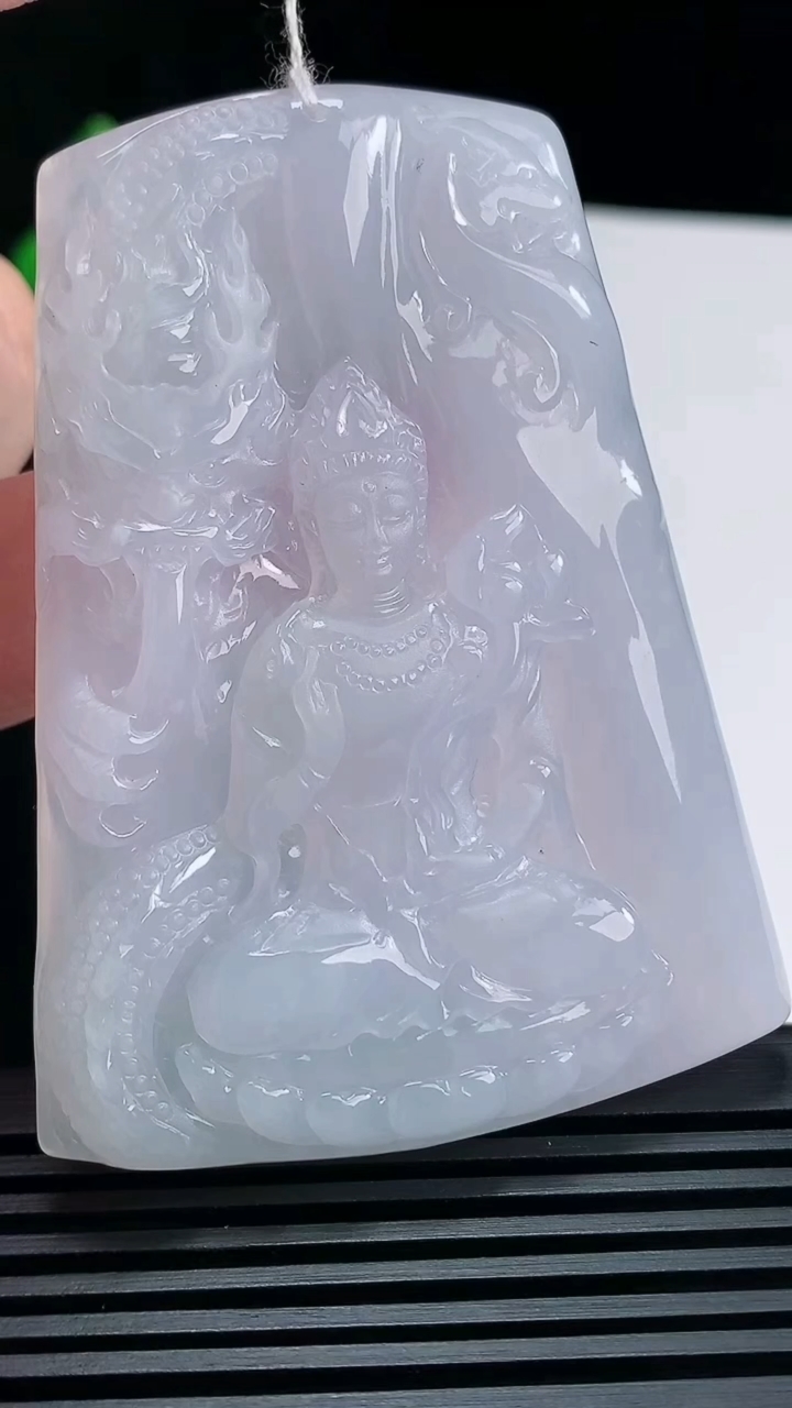 天然A货翡翠紫罗兰祥龙大势至菩萨吊坠，尺寸67-49.5-6.2 重量:42.13g
6月23日