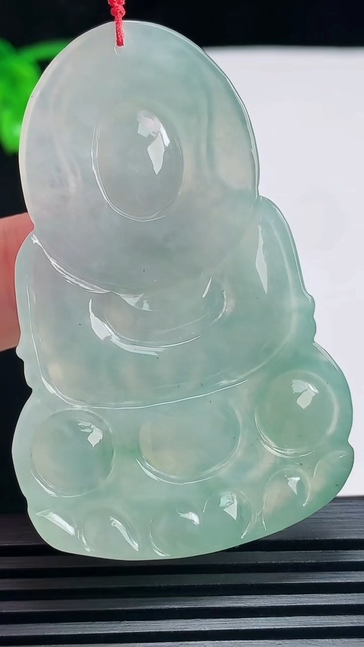 天然A货翡翠正装观音吊坠，尺寸59-38.5-5.8  重量:22.53g
6月25日