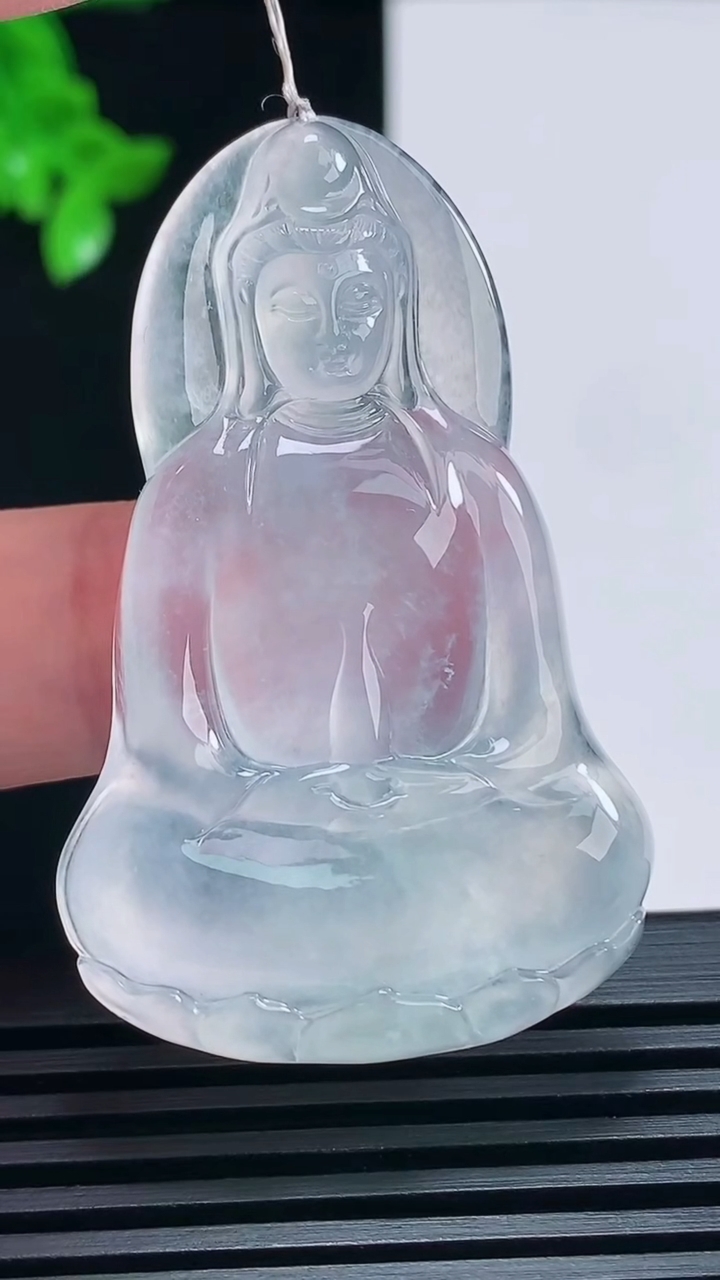 天然A货翡翠素衣观音吊坠，尺寸50-32-6 重量:17.67g
6月25日