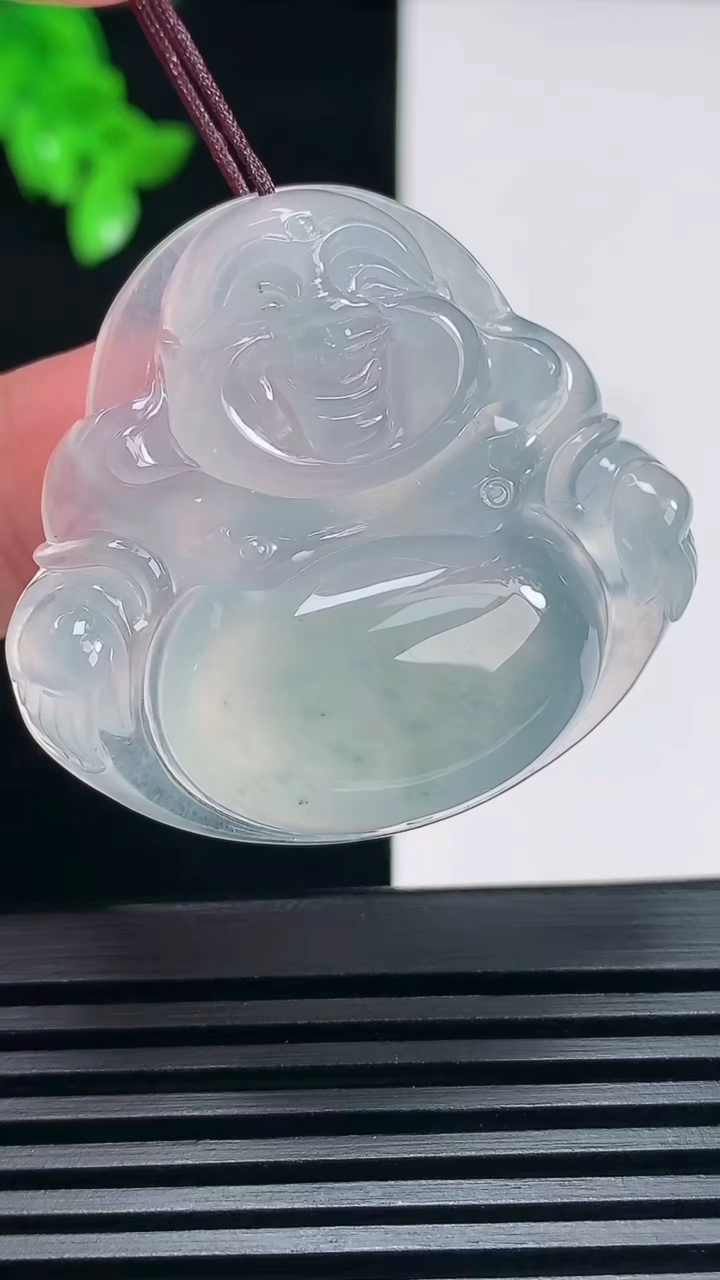 天然A货翡翠种飘花佛公吊坠，尺寸36-39-10 重量:21.00g
6月25日