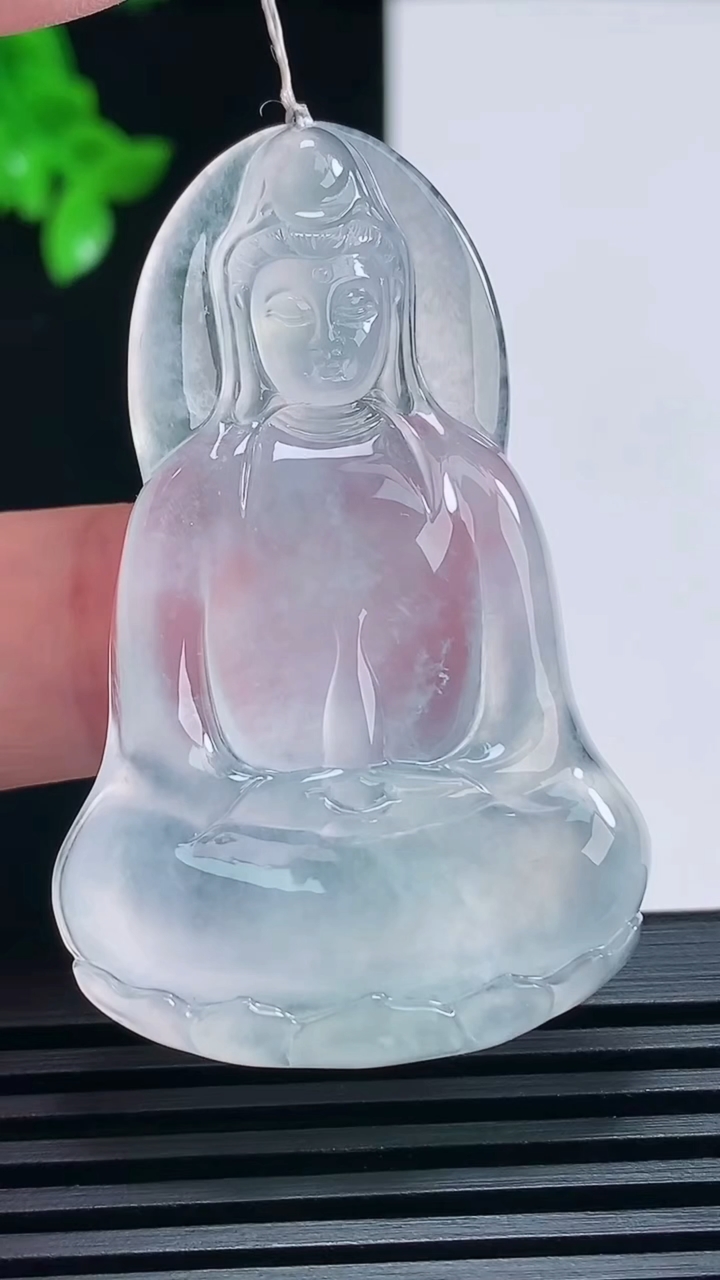 天然A货翡翠素衣观音吊坠，尺寸50-32-6 重量:17.67g
6月25日
